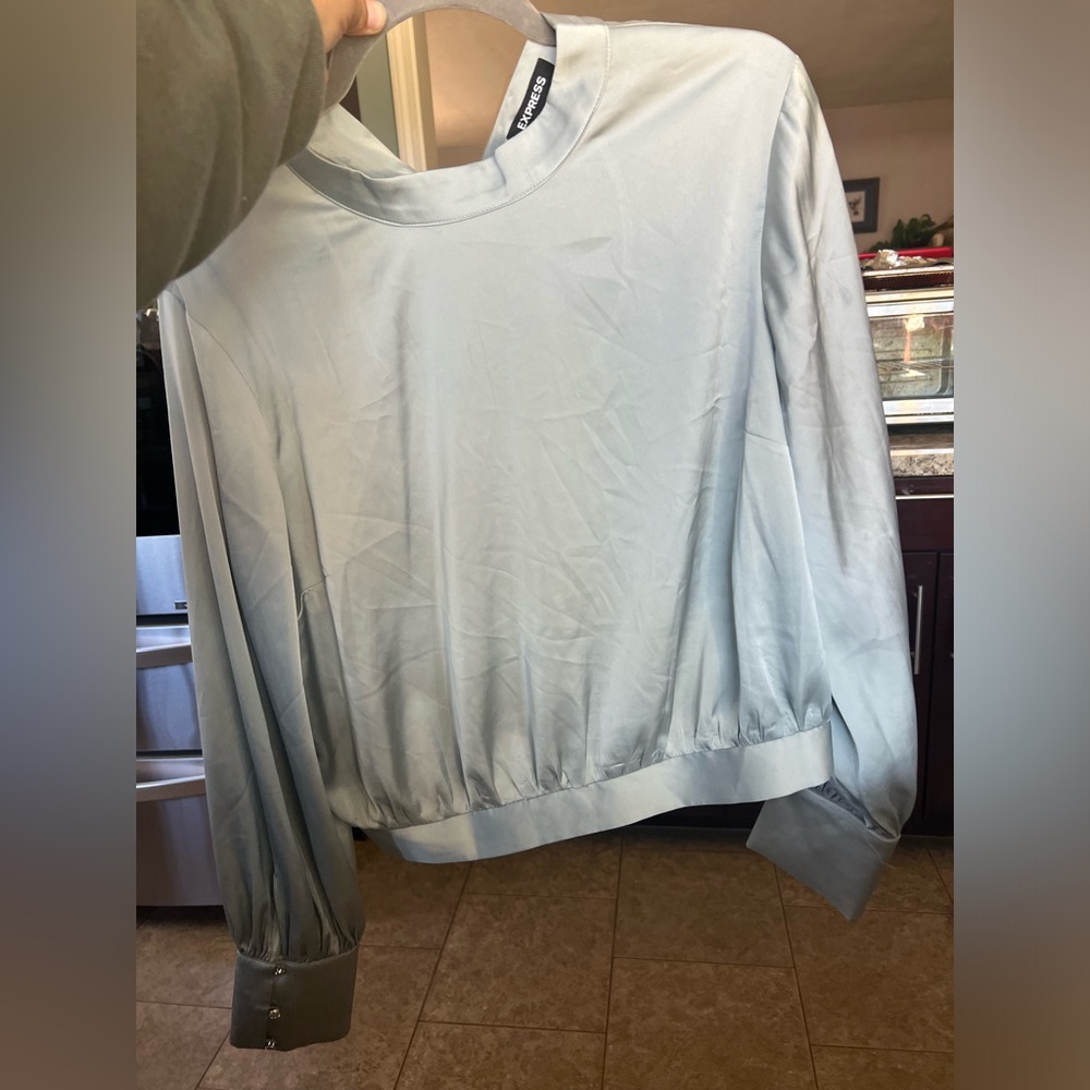 Satin express long sleeve top